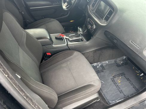Used 2016 Dodge Charger SXT RWD image 24