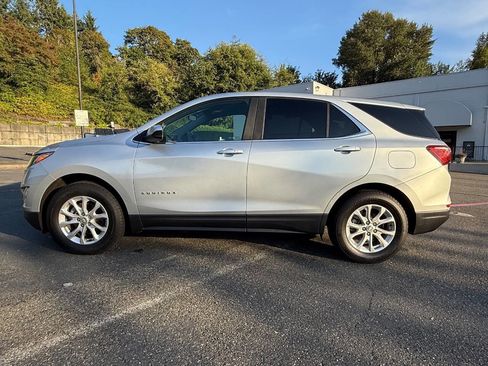 Used 2021 Chevrolet Equinox LT w/ Driver Convenience Package image 7