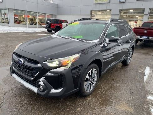 Used 2023 Subaru Outback Limited XT image 11