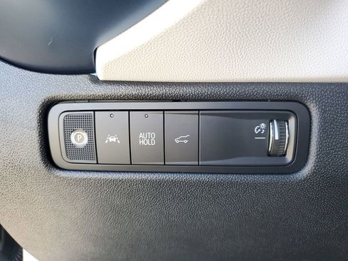 New 2026 Chevrolet Equinox EV LT image 22