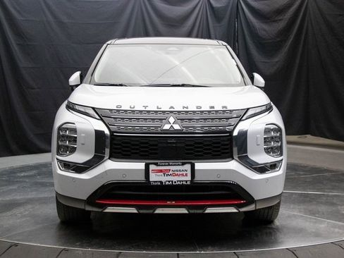 Used 2024 Mitsubishi Outlander SE image 4