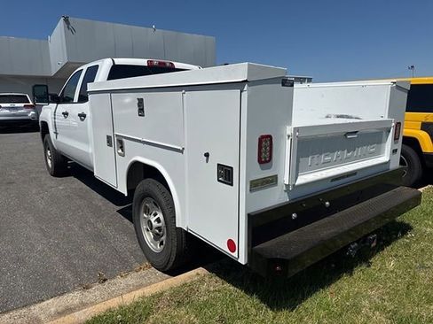 Used 2019 Chevrolet Silverado 2500 W/T w/ WT Convenience Package image 7