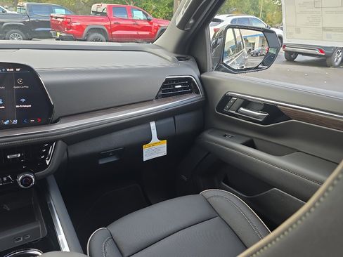 New 2026 Chevrolet Tahoe Premier image 30