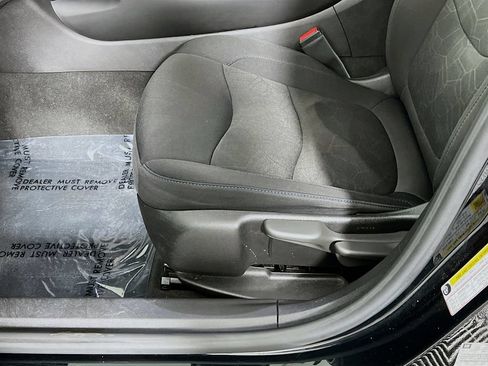 Used 2018 Chevrolet Volt LT w/ Comfort Package FWD image 18