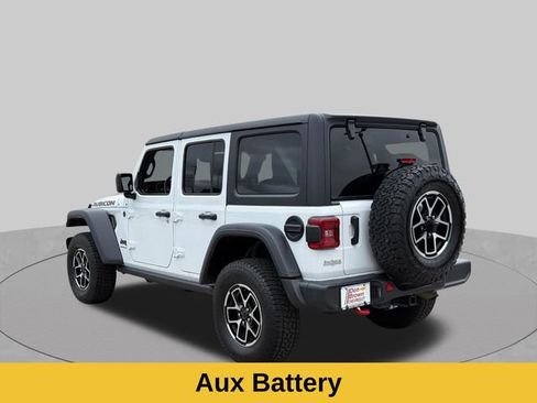 Used 2024 Jeep Wrangler Unlimited Rubicon AWD/4WD image 9