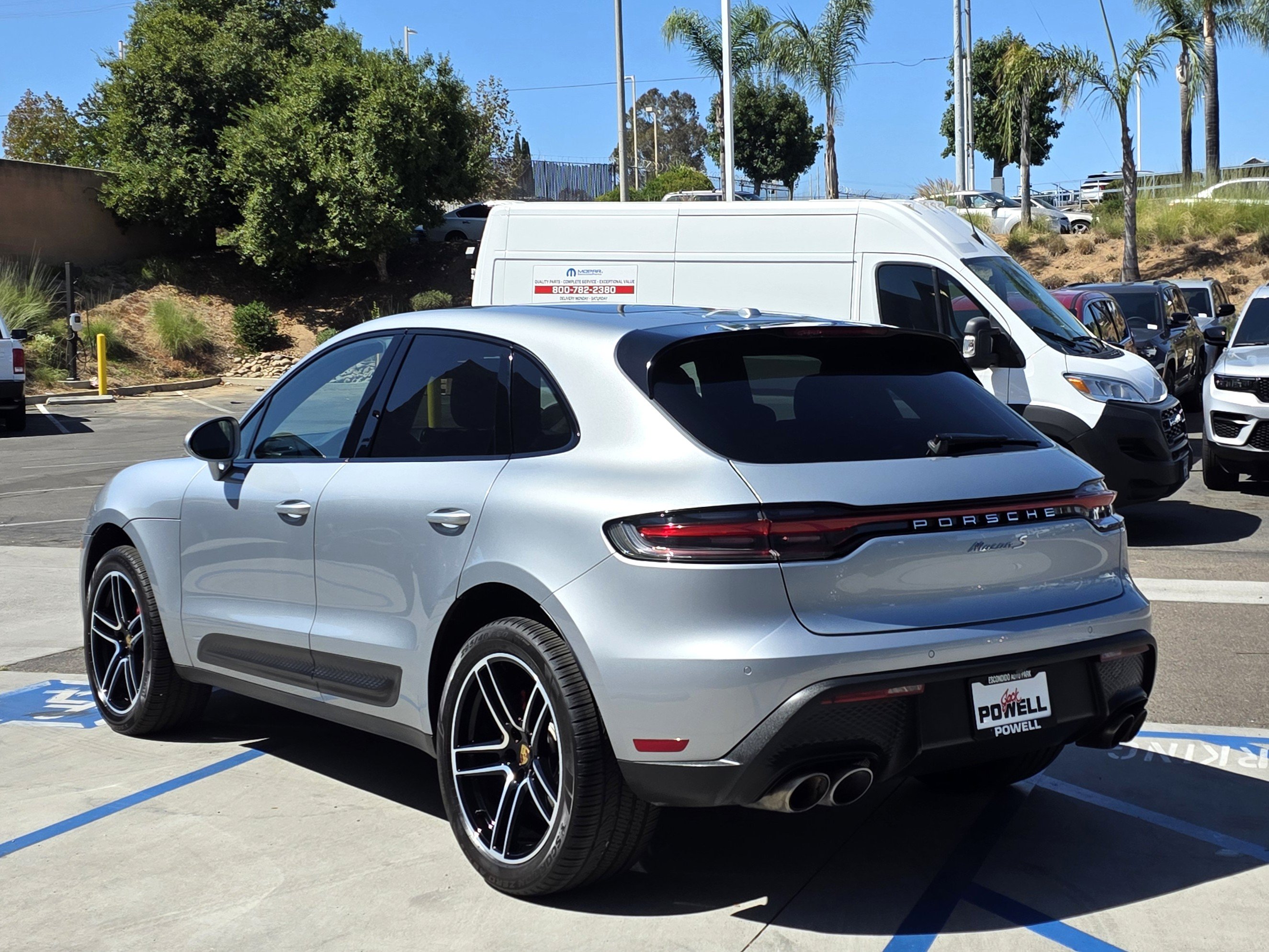 Used 2022 Porsche Macan S AWD/4WD image 3