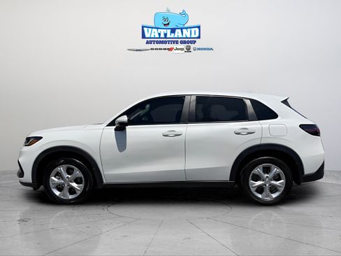 Certified 2025 Honda HR-V LX image 2