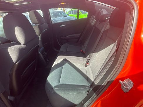 Used 2018 Dodge Charger R/T w/ Blacktop Package image 10