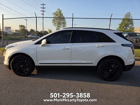 Used 2022 Cadillac XT5 Sportv w/ LPO, ONYX Package AWD/4WD image 7