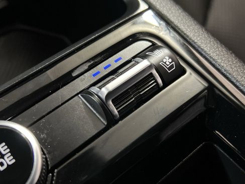 Used 2025 Kia K5 EX image 32