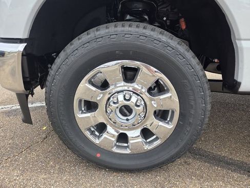 New 2026 Ford F250 4x4 Crew Cab Super Duty image 21