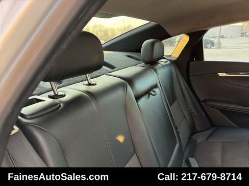 Used 2017 Chevrolet Impala LT image 29