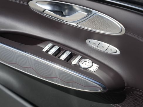 Used 2022 Genesis GV70 2.5T w/ Advanced Package image 20