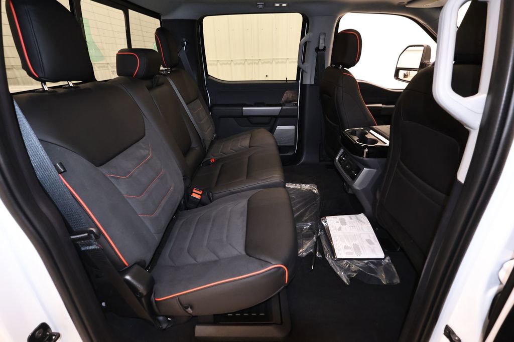 New 2026 Ford F250 Lariat w/ Black Appearance Package AWD/4WD image 18
