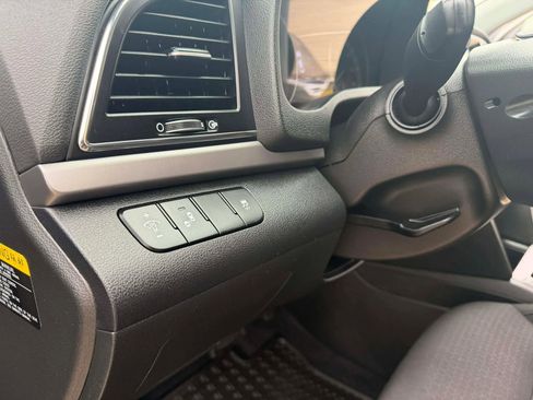 Used 2018 Hyundai Elantra Value Edition w/ Cargo Package image 12