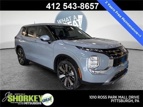 New 2026 Mitsubishi Outlander SE image 1