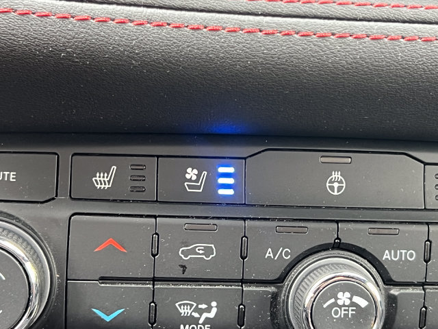 Used 2025 Dodge Durango GT AWD/4WD image 33