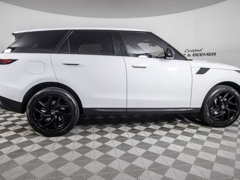 Used 2023 Land Rover Range Rover Sport SE AWD/4WD image 4