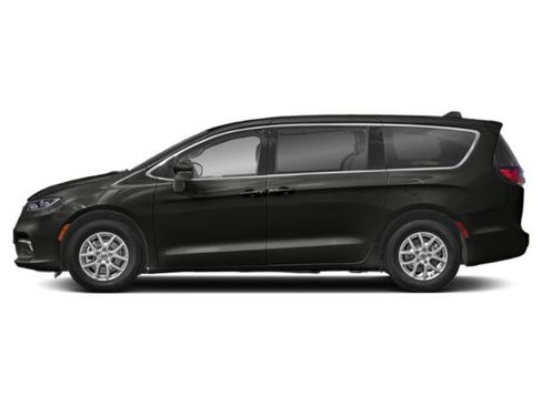 Used 2023 Chrysler Pacifica Limited image 3