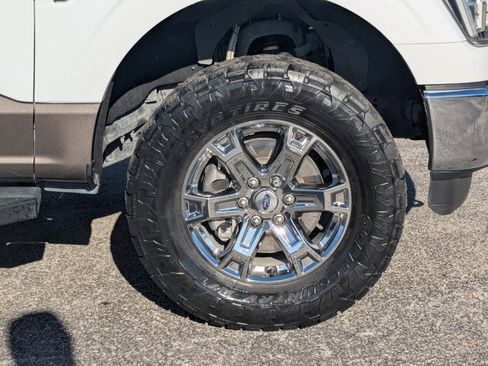 Used 2021 Ford F150 Lariat image 12