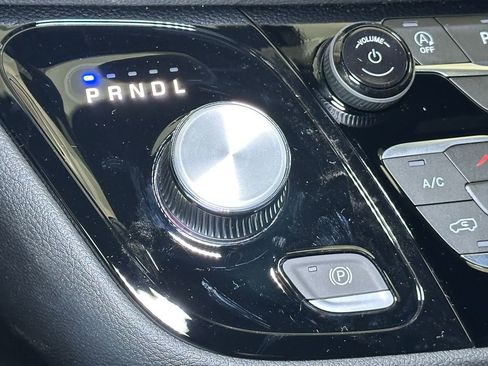 New 2026 Chrysler Pacifica Select image 32