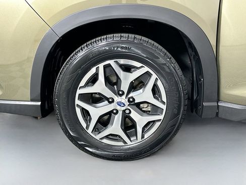 Used 2022 Subaru Forester Premium AWD/4WD image 32