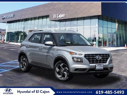 New 2025 Hyundai Venue SEL image 1