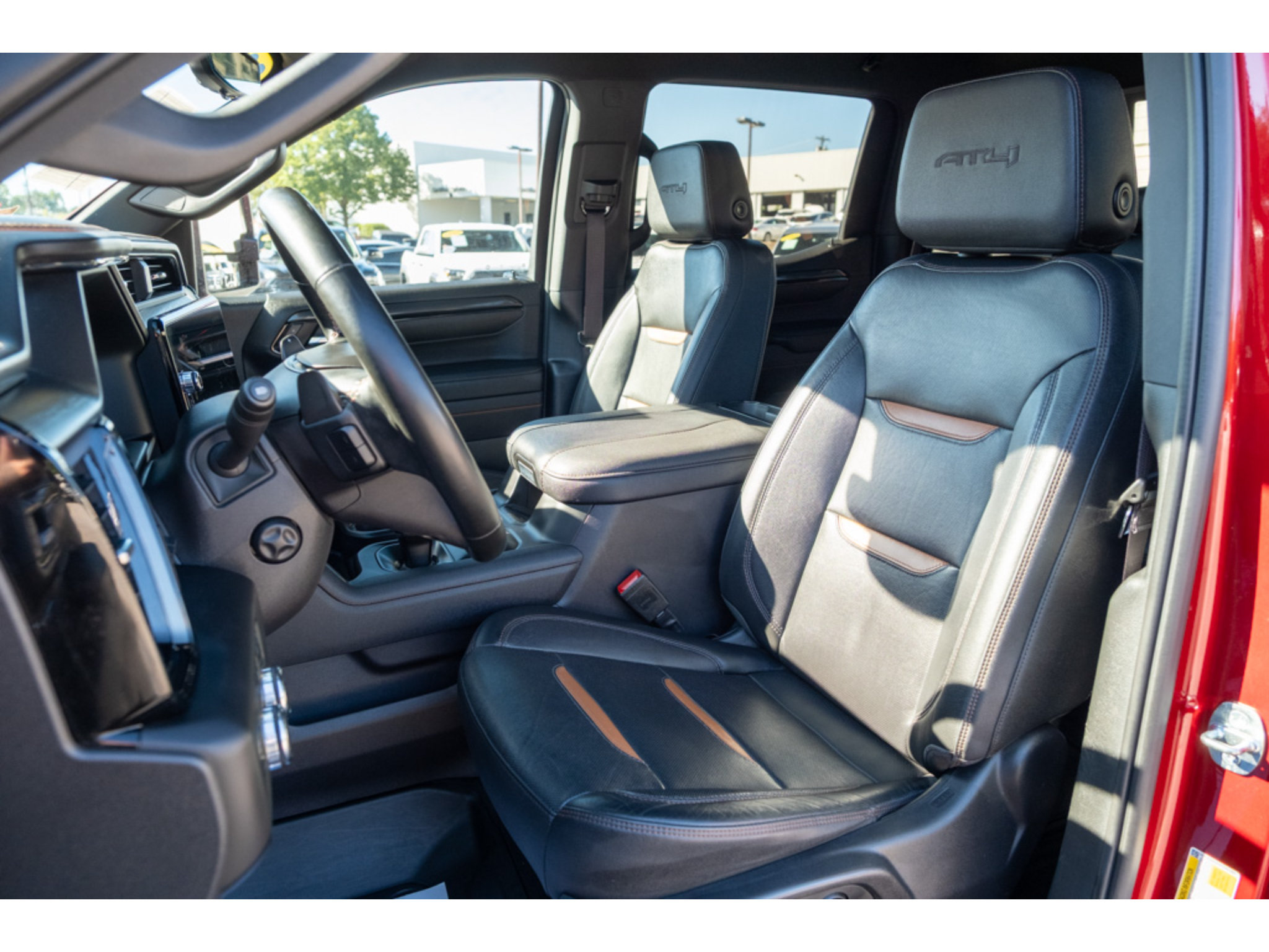 Used 2023 GMC Sierra 1500 AT4 w/ AT4 Premium Package AWD/4WD image 12