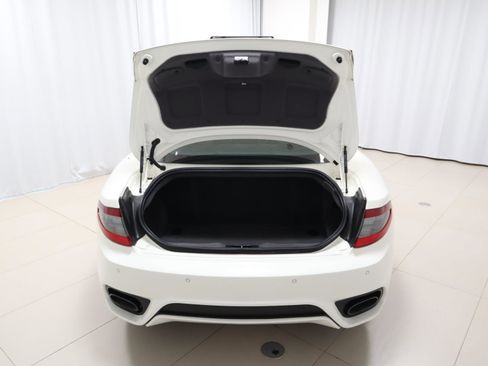 Used 2018 Maserati GranTurismo Sport image 11