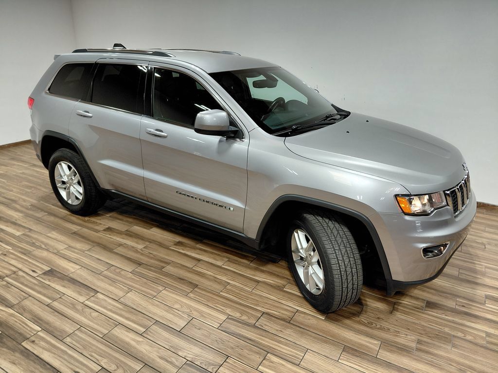 Certified 2017 Jeep Grand Cherokee Laredo w/ Quick Order Package 23E AWD/4WD image 23