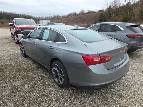 Used 2024 Chevrolet Malibu LT image 4