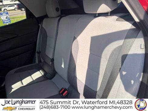 Used 2024 Chevrolet TrailBlazer LT w/ LT Cold Weather Package AWD/4WD image 13