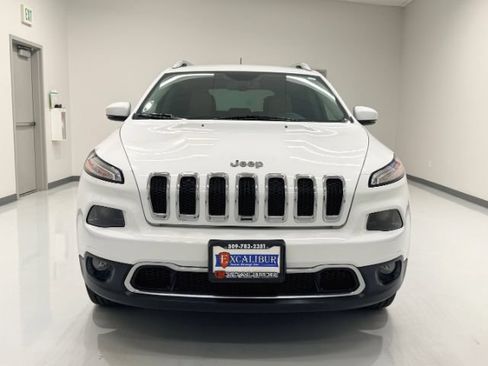 Used 2018 Jeep Cherokee Limited AWD/4WD image 6