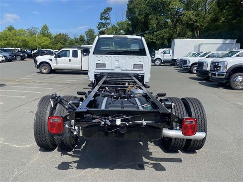 New 2025 Ford F550 4x4 Regular Cab Super Duty image 24
