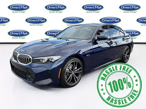Used 2023 BMW 330e 330e w/ M Sport Package image 3