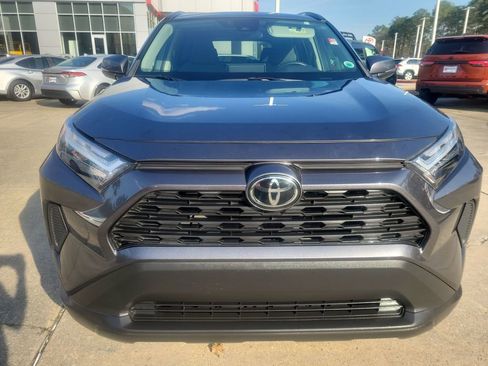Used 2023 Toyota RAV4 XLE w/ Convenience Package image 4