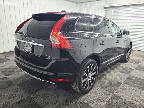 Used 2016 Volvo XC60 T5 Premier w/ Proximity Package AWD/4WD image 11