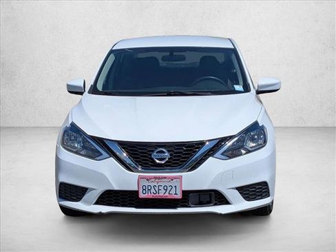 Used 2019 Nissan Sentra SV FWD image 2
