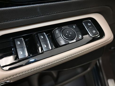 Used 2022 Lincoln Aviator Reserve w/ Elements Package Plus image 13