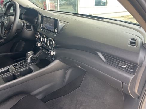 Used 2024 Nissan Sentra S image 21