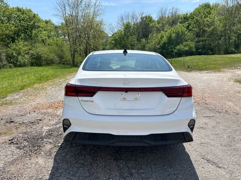 Used 2024 Kia Forte LXS image 4