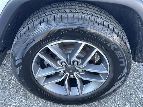 Used 2020 Jeep Grand Cherokee Limited w/ Luxury Group II image 26