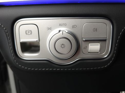 Used 2025 Mercedes-Benz GLE 63 AMG S image 10