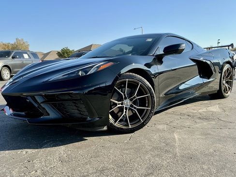 Used 2024 Chevrolet Corvette Stingray Premium Cpe w/ 3LT image 3