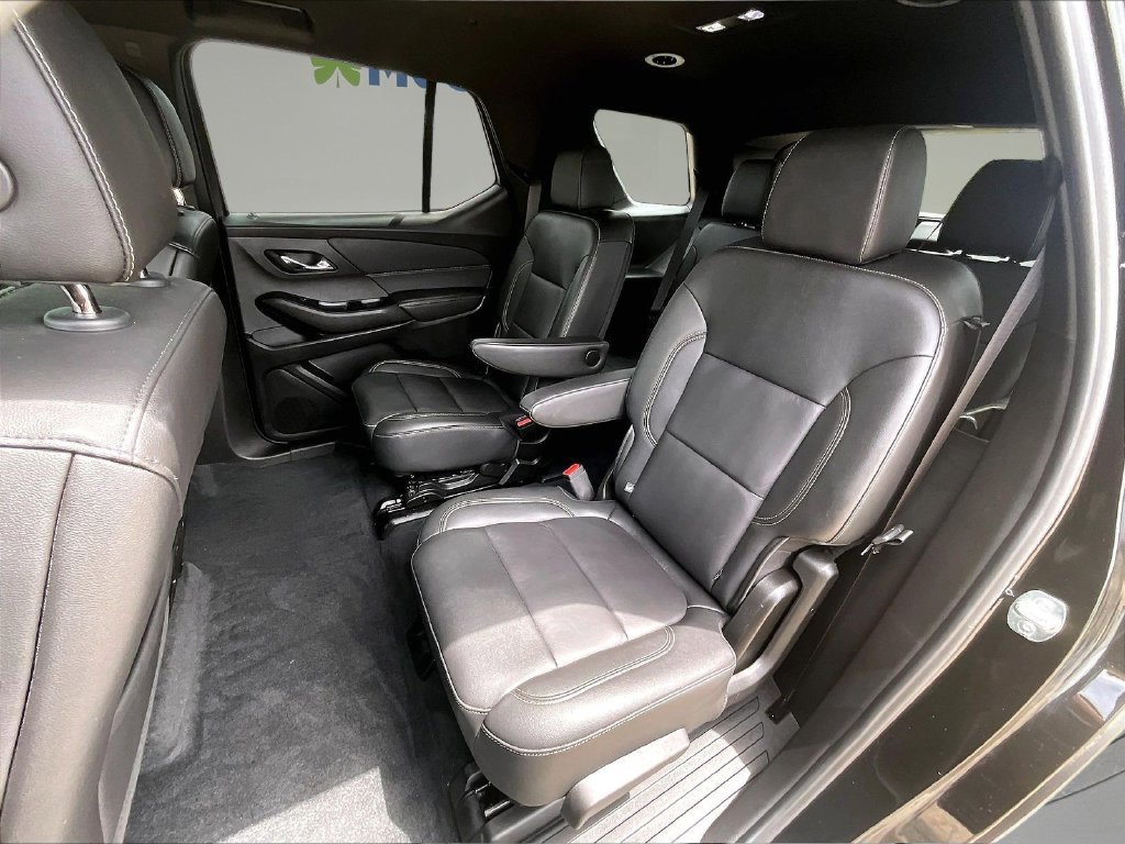 Used 2023 Chevrolet Traverse LT w/ LT Premium Package AWD/4WD image 26
