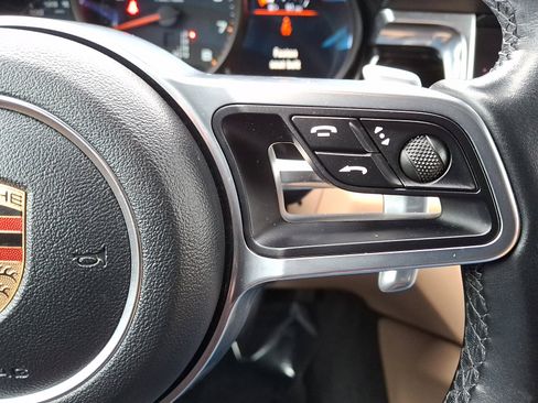 Used 2019 Porsche Macan image 23