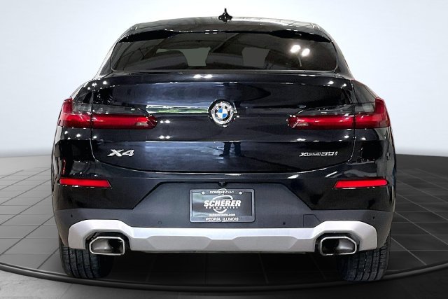 Used 2023 BMW X4 xDrive30i w/ Parking Assistance Package AWD/4WD image 4