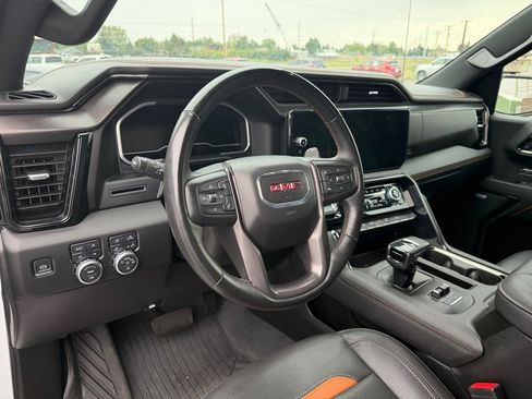 Used 2024 GMC Sierra 1500 AT4 AWD/4WD image 15