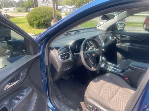 Used 2019 Chevrolet Equinox LT FWD image 10