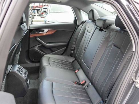 Used 2023 Audi A4 2.0T Premium w/ Convenience Package image 17